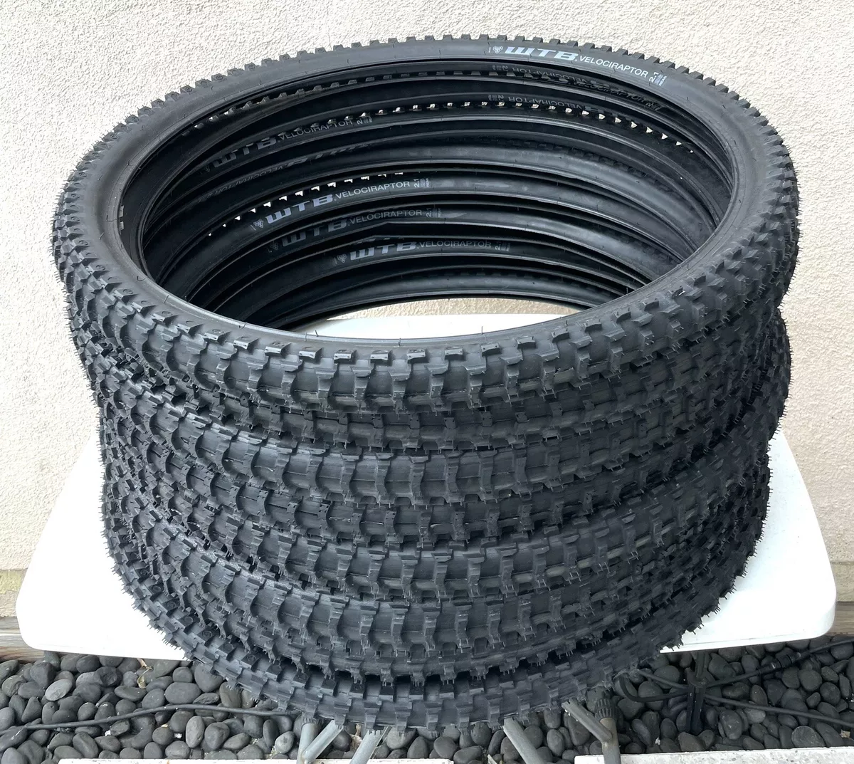Wtb velociraptor 26 x 2.1 top