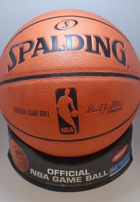 SPALDING NBA公式ゲームボール NBAの公式ゲームボールがスポルディングからウイルソンに変更