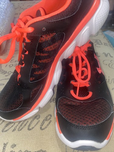 Womens Under Armour (1252307-001) Micro G Assert V Running Shoes Sneakers Sz. 8 - Picture 1 of 7