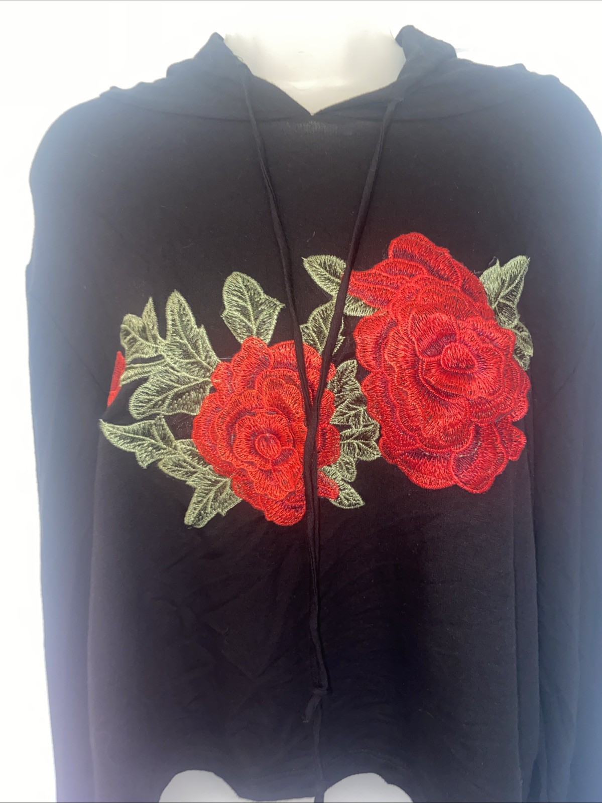 Dirtee Laundry XL Black Cropped Hoodie With Rose Appliqué