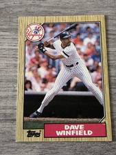 Lot of 10 Dave Winfield baseball cards 