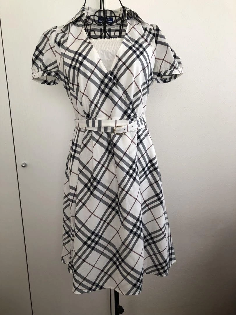 Abito Burberry donna moda dal Giappone