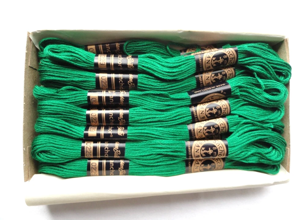 Susan Bates Anchor 6-Strand Embroidery Floss Green Lot of 15 Skeins Color 0229 - Image 2 of 4