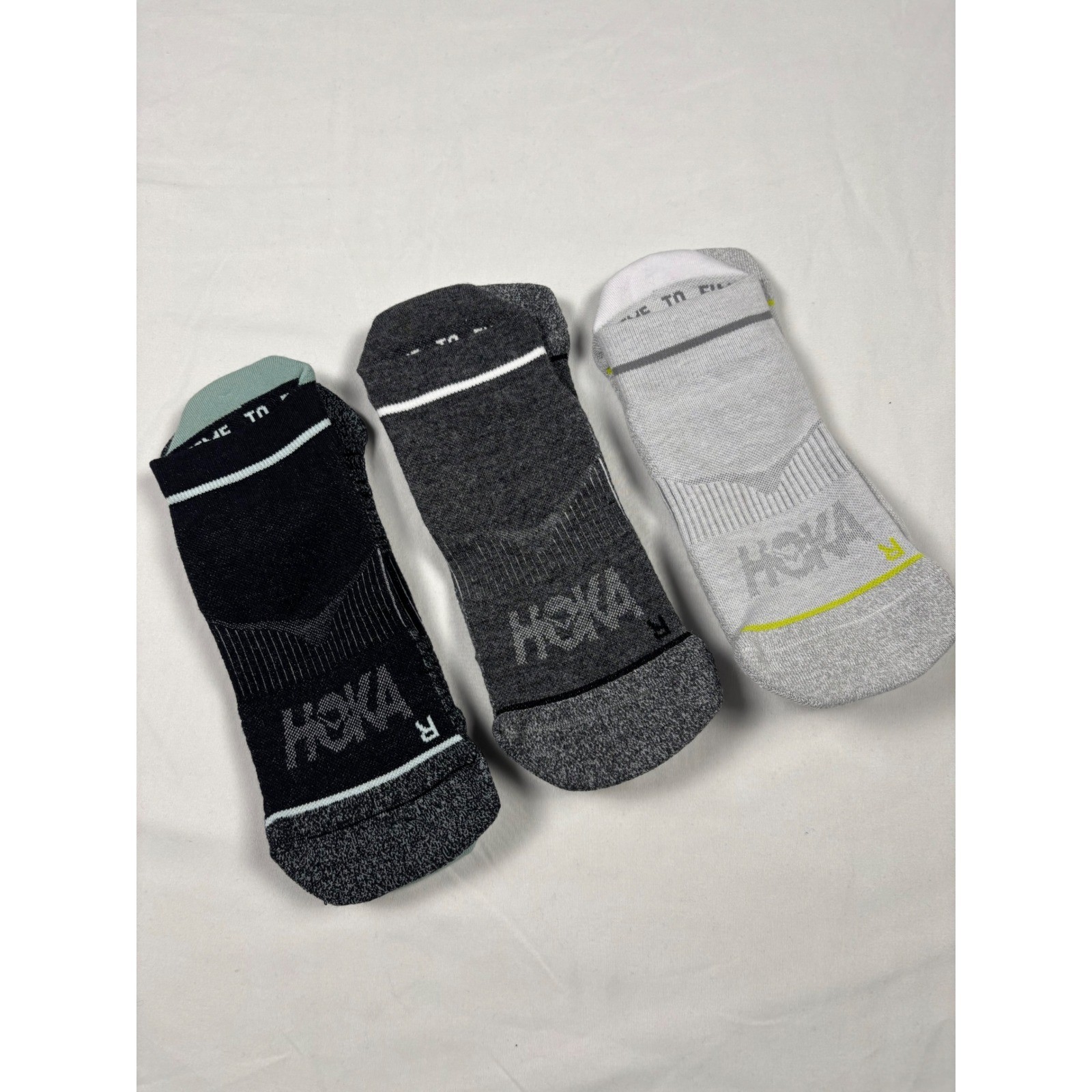 HOKA Performance Running Socks Cushioned Ankle NWOT 3 PK OSFM