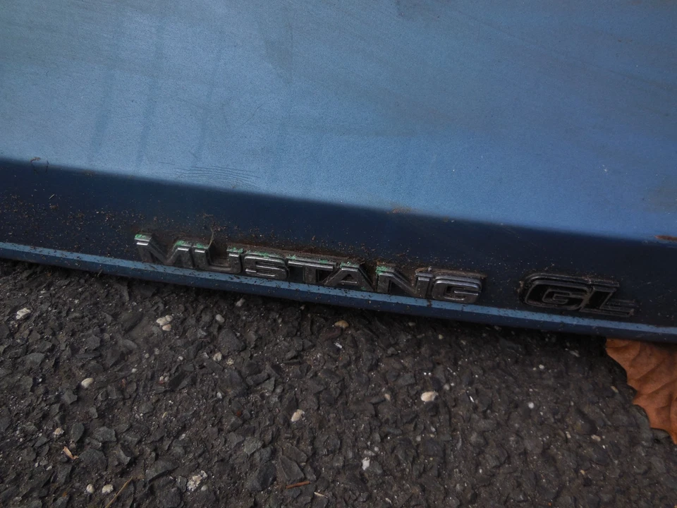 Escotilha Ford Mustang 1979-1985 usada com vidro - Imagem 3 de 4