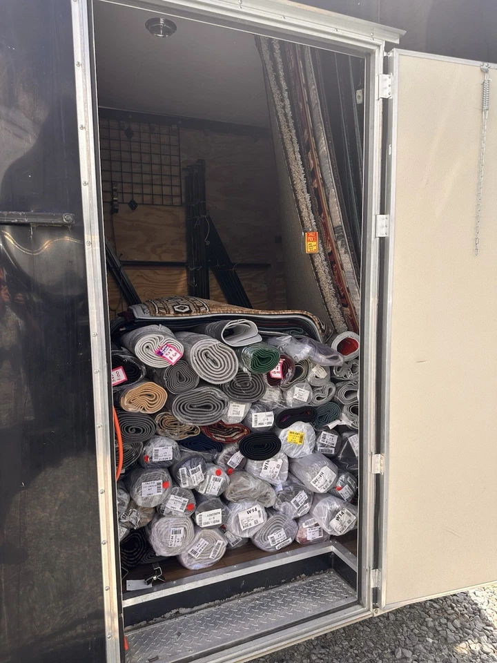 Remolque de exhibición cerrado nariz en V de alto 8,5 x 20 X8 Foto 4 de 4