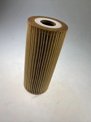 Original VW oil filter Audi A3 Seat Leon Skoda Octavia VW Passat 1.9 TDI 0741155 - Picture 6 of 8