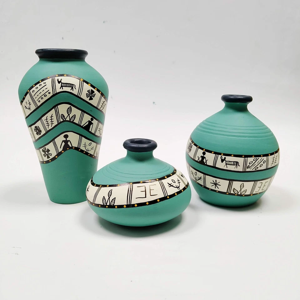 Florero de terracota pintado a mano azul turquesa Warli, juego de 3 piezas decorativas Foto 4 de 4