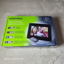 Insignia NSDPF8WA09 8" Digital Pic Frame 16:9 Wide Format 128mg Internal Memory