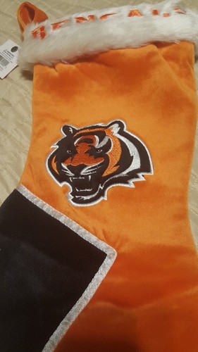 Medias de Navidad Cincinnati Bengals de 17" de largo para la NFL - Imagen 2 de 4