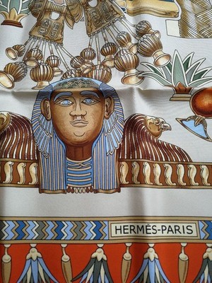HERMES☆2枚セット　　　　　※noblequeen226 様お約束品 Hermes Scarf Stole Tresors du Nil Egypt King Gold Ornament Silk