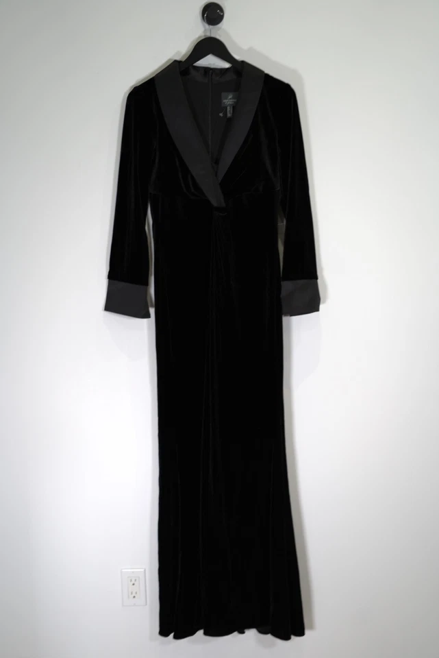 Vestido de esmoquin para mujer Adrianna Papell negro de terciopelo con frente torcido talla 6 Foto 4 de 4