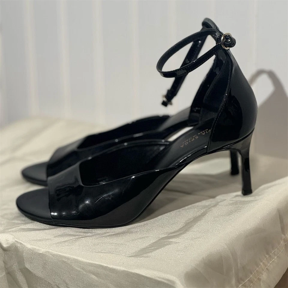 Sandalias Via Spiga de charol negro con correa al tobillo para mujer 7M hechas en Italia Foto 2 de 4