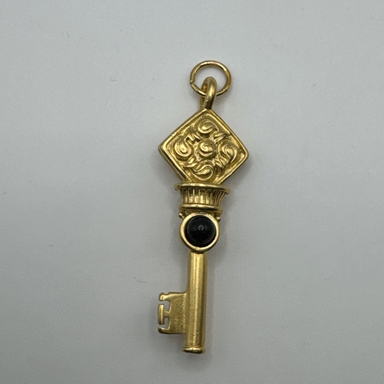 Bijoux Fantaisie Pendentif Doré Clef