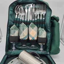 Picnic Plus Insulated Setting For 4 Green With Thermal Wine Sleeve Curves Logo