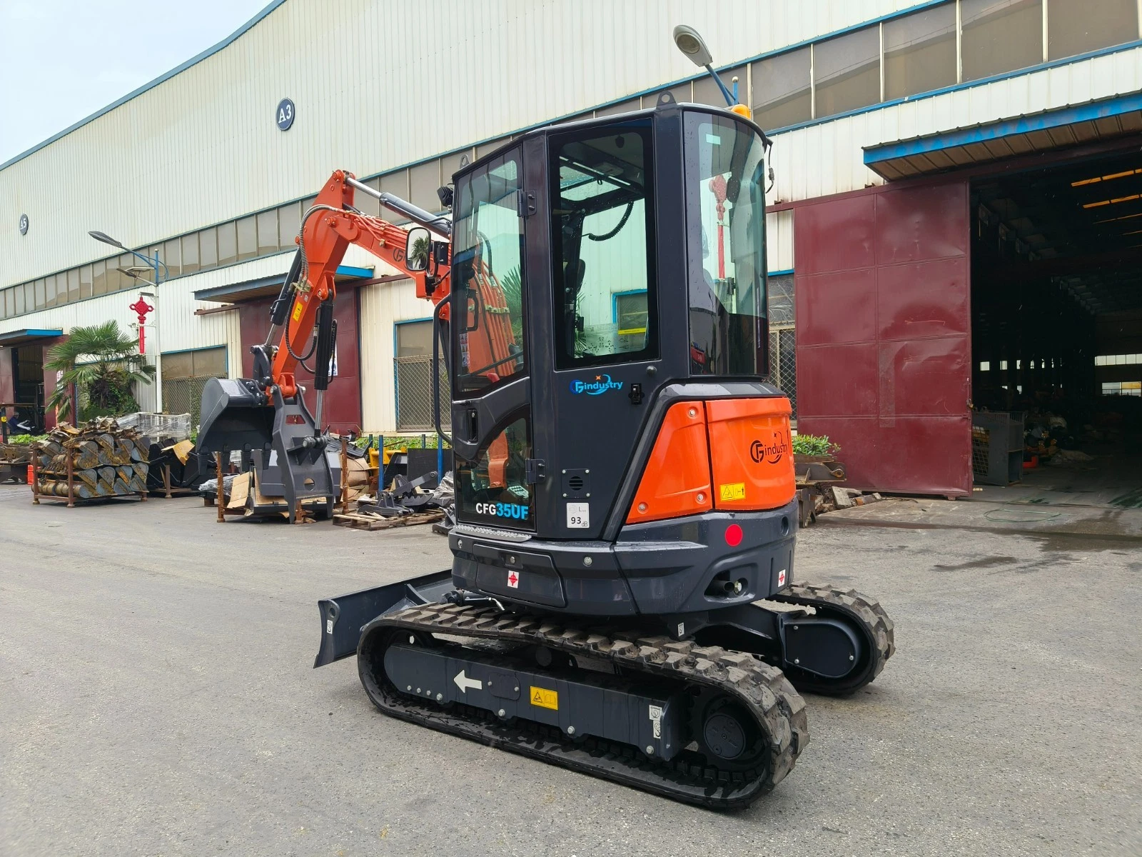 CFG 35UF 2.8 Ton Mini Excavator Track Crawler Digger 20.6HP Diesel