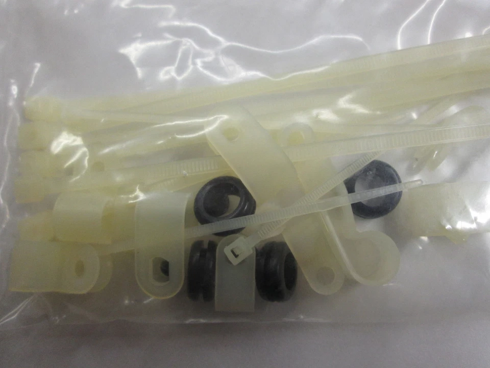 Surtido de accesorios de cableado y remolque de 34 piezas Dorman Products Foto 2 de 3