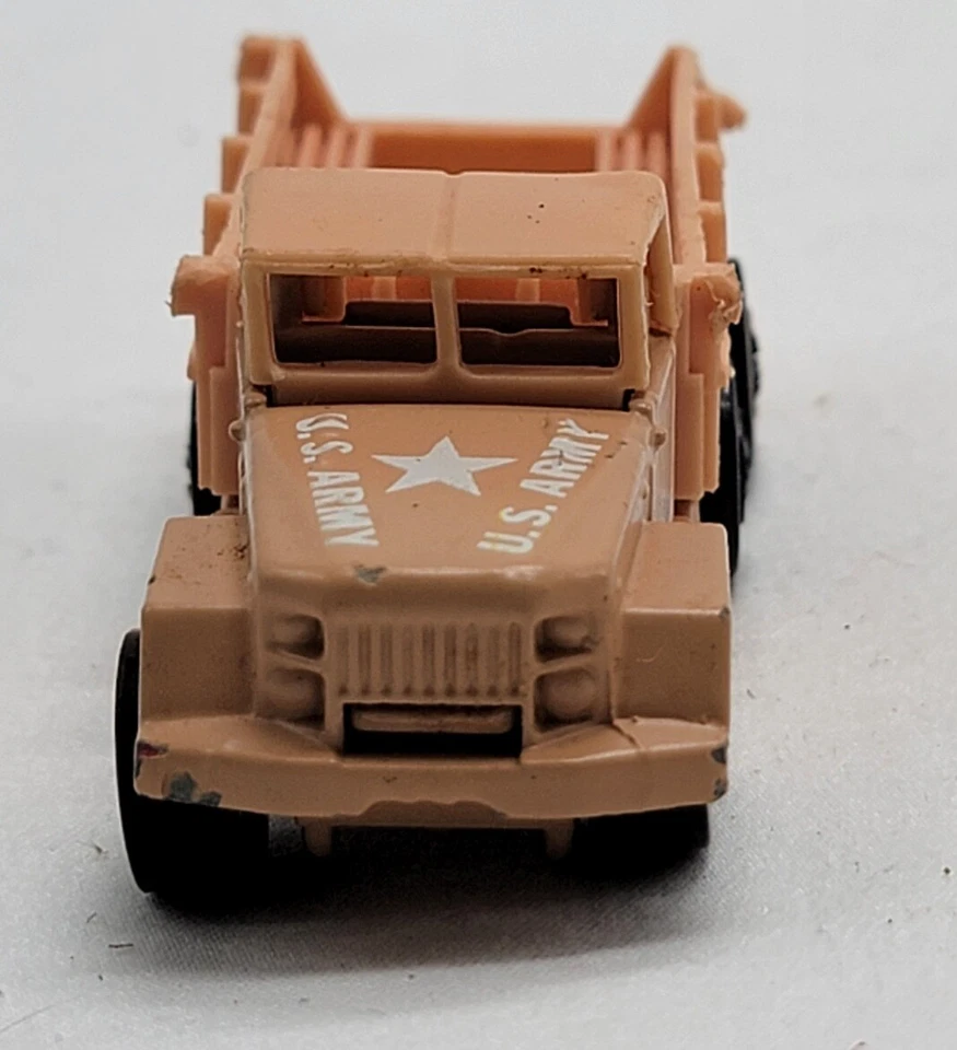 Vintage 1984 HOT WHEELS U.S. Army Troop Convoy Tan Malaysia Loose 1/64 Diecast - Image 4 of 4