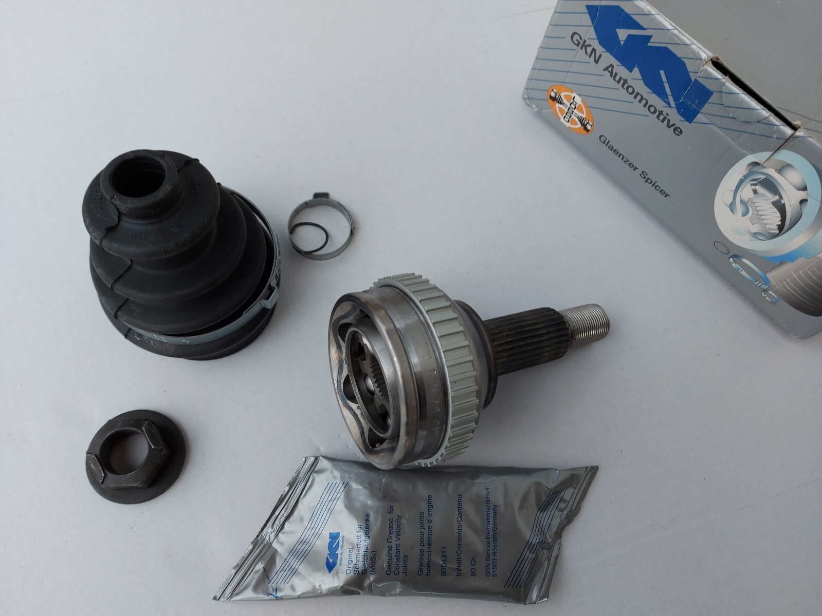 303084 GKN LOBRO CV JOINT KIT, FOR FORD MONDEO I, II 1.6 1.8 2.0 i 16V