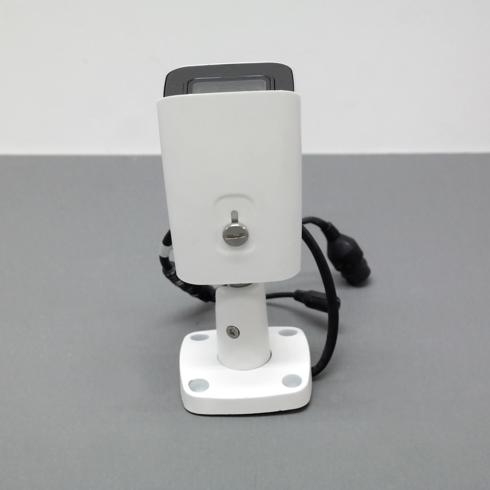 Lorex E861ABE 4K Indoor/Outdoor Ultra HD Smart IP Bullet Camera