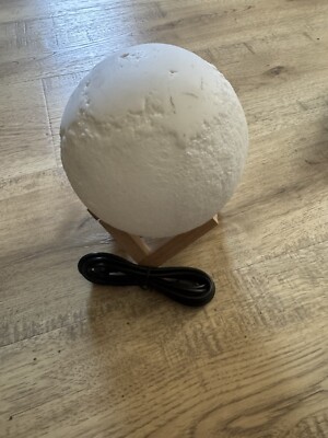 3D Earth Light Glows On Stand  New