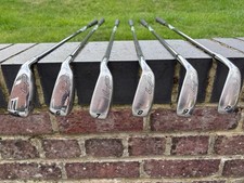 Wilson Launch Pad Irons 5-PW Right-Handed Regular Graphite Shafts