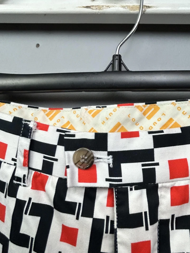 Calça masculina Loudmouth 36x32 branca preta vermelha geométrica estampa de golfe elástica - Imagem 4 de 4