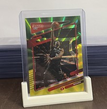 2021-22 Panini Donruss Holo Green & Yellow Laser Spencer Dinwiddie #89
