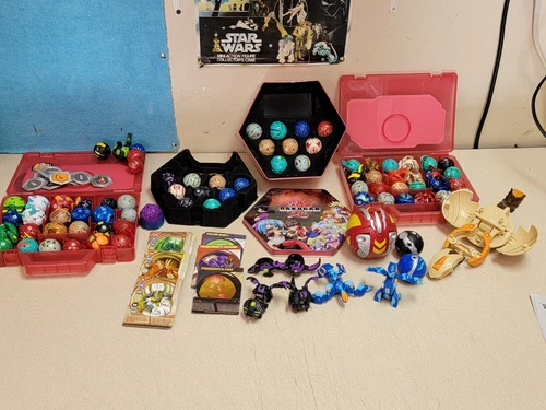 BAKUGAN HUGE LOT 80 Figures + Cards * RARES! * Battle Brawlers