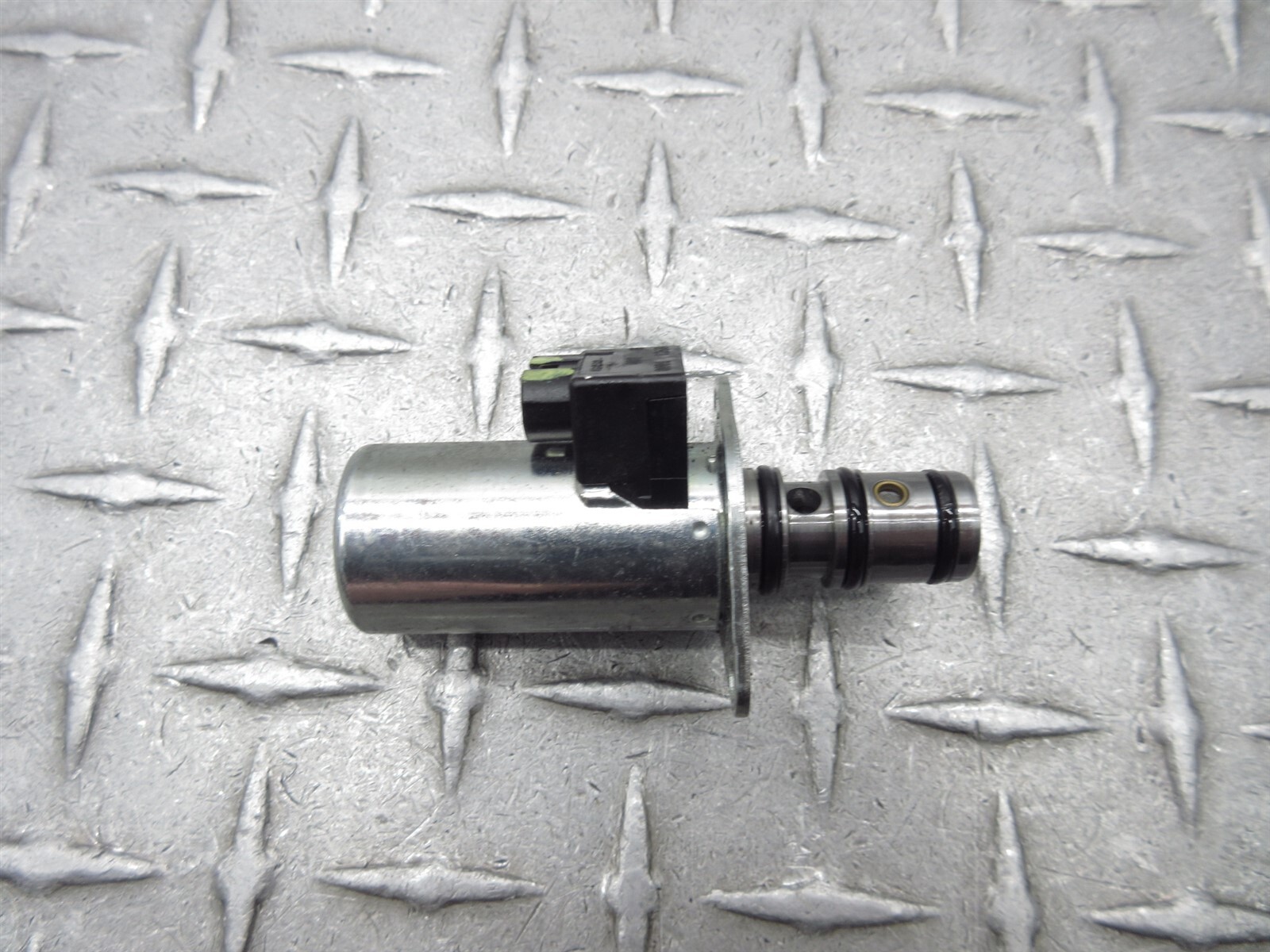 2008 Ferrari F430 Spider Roof Top Solenoid Control Regulator Valve Assembly
