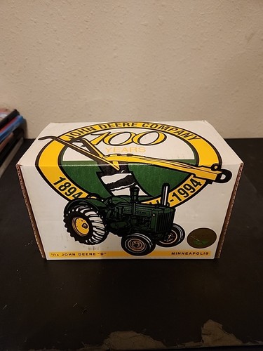1994 Ertl 1/16 John Deere 100 Years Model D Tractor , Diecast #5817TA