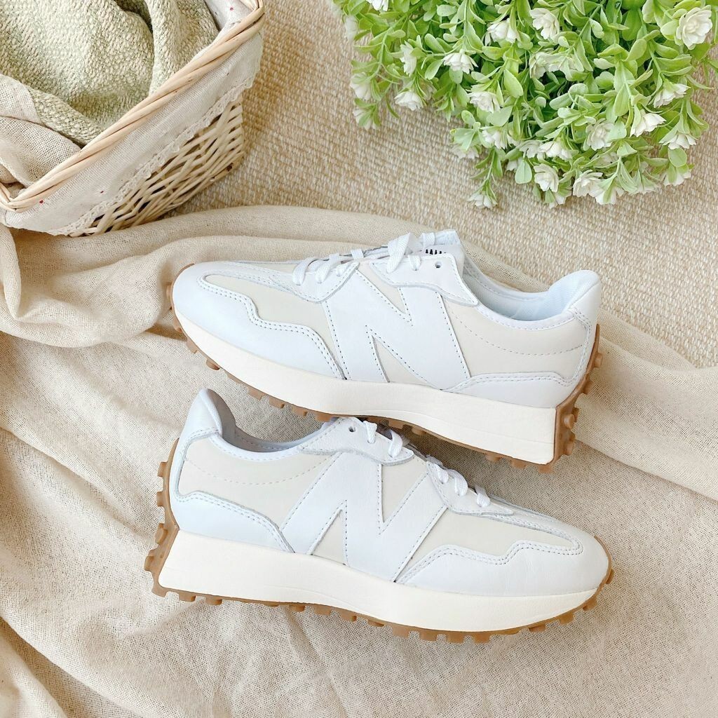 New Balance WS327LA White /Moonbeam Gum Women's Comfort