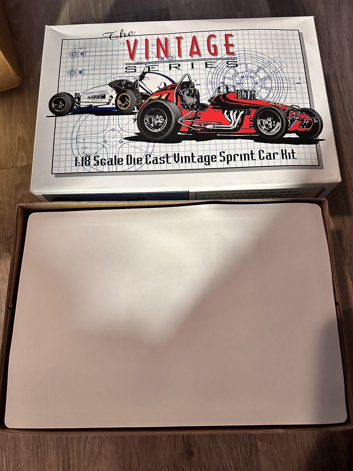 #83 The Vintage Series Die-Cast Vintage Sprint Car Kit 1:18 Scale Open Box