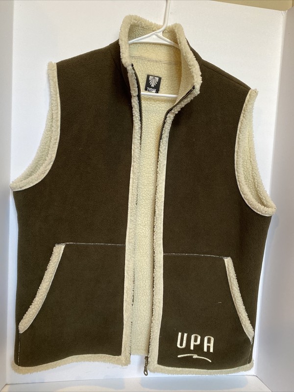 TYROL polyester vest Women's MEDIUM, fleece , soft and warm