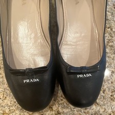 PRADA Womens Black Leather Ballet Flats Round...