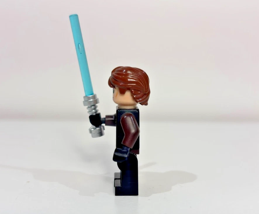 LEGO Star Wars Anakin Skywalker Minifigure SW0939 – Clone Wars with Headset - Image 3 of 4