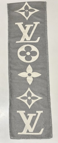 Louis Vuitton Grey & White Silk And Wool Scarf Wrap Made In Italy