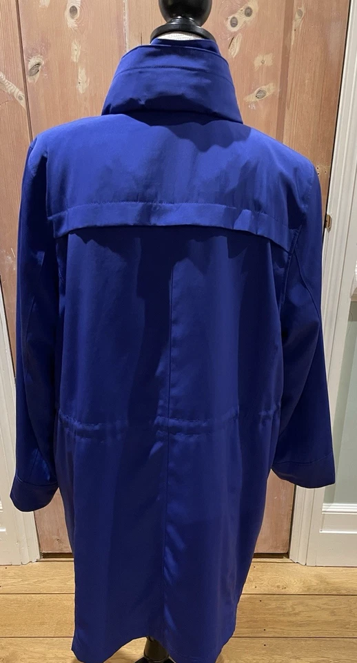 Windsmoor Timeless Style Blue Coat ‘M’ (17/12) - Image 4 of 4