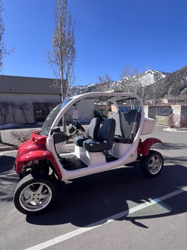 2001 GEM E825 Street Legal EV Lifted New Battery 1,284 Miles 4 Passenger