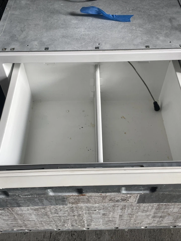 Gavetas de geladeira Sub Zero 700BR2 prontas para painel - Imagem 2 de 4