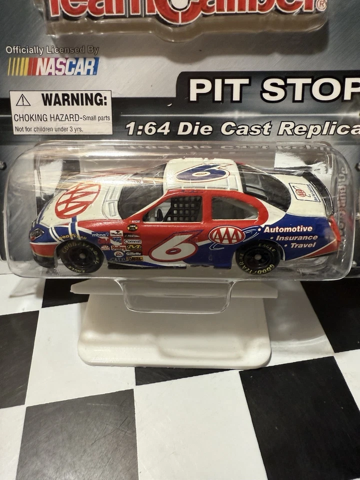 RARE* Mark Martin #6 AAA 2006 Team Caliber 1/64 Nascar Diecast - Image 2 of 4