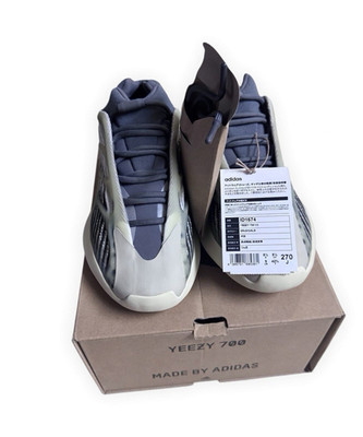 adidas Yeezy 700 V3 Fade Salt Gray ID1674 New w/ Box