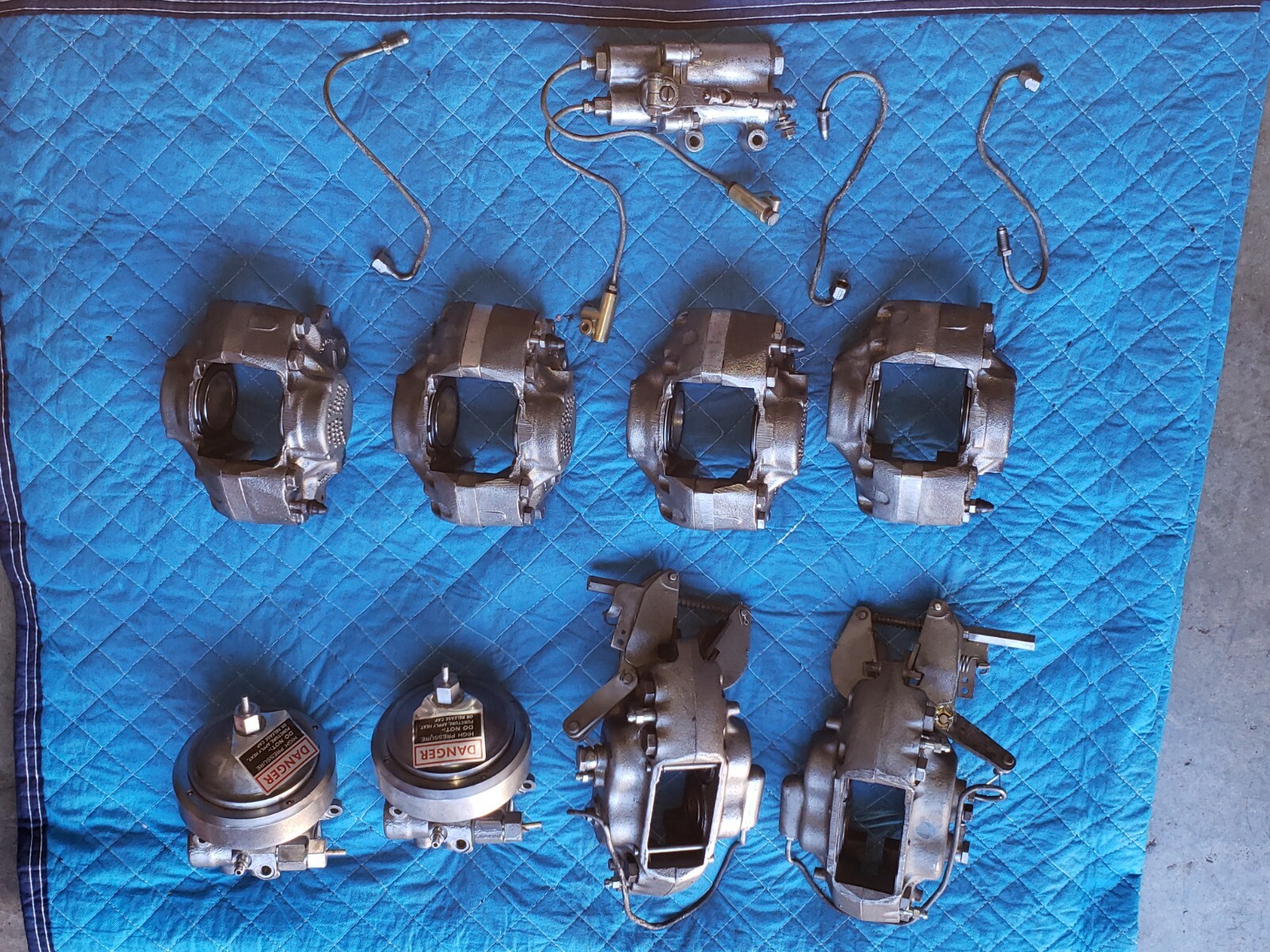 ROLLS ROYCE REAR BRAKE CALIPER SHADOW, WRAITH, CORNICHE I REBUILD YOUR CALIPER