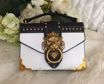 gucci purse with lion head