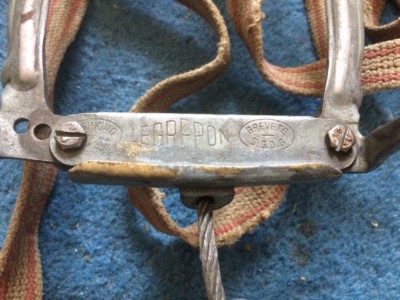 Vieux Crampons D'alpinisme Simond Le Crépon, 10 Pointes, Made In France, Années 50/60, Déco