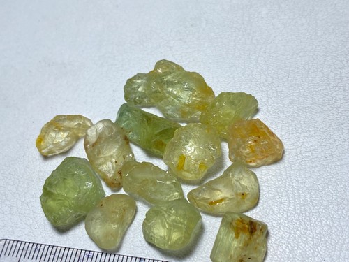 Fine Quality Natural Green Beryl Crystals Rough Gemstones 103 Carats SI Clarity - Picture 3 of 3