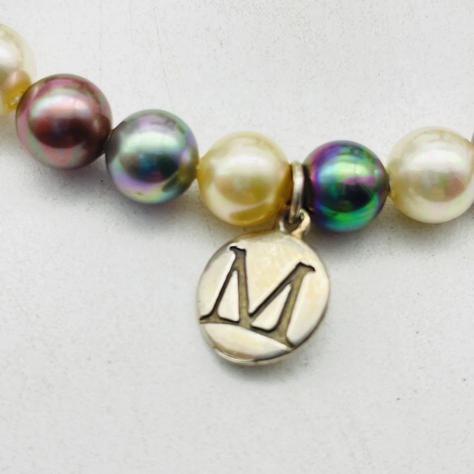 Pulsera de perlas de imitación firmada M multicolor con dije de corazón joyería ajustable Foto 3 de 4