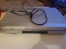 Sony SLV-D370P DVD/VHS VCR Combo Player Works Great Condition No Remote