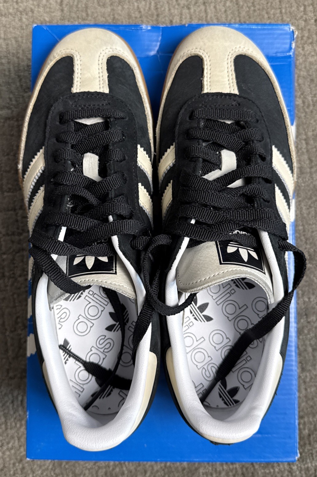 Adidas Samba OG Womens 8 Black/ Cream Silver Metallic IE5836 Rare Color In Box thumbnail 3