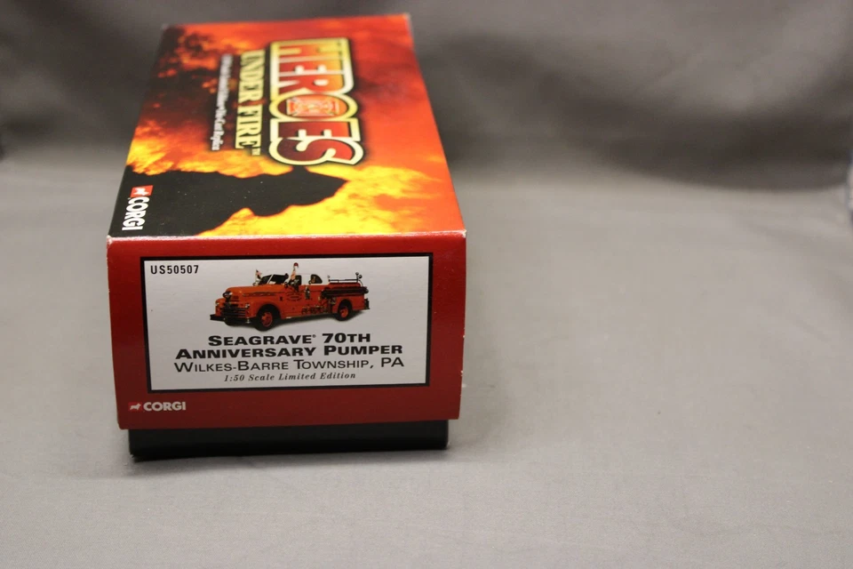 BOMBA CORGI HERO'S UNDER FIRE SEAGRAVE 70 ANIVERSARIO ESCALA 1/43 COMO NUEVA @ Foto 4 de 4